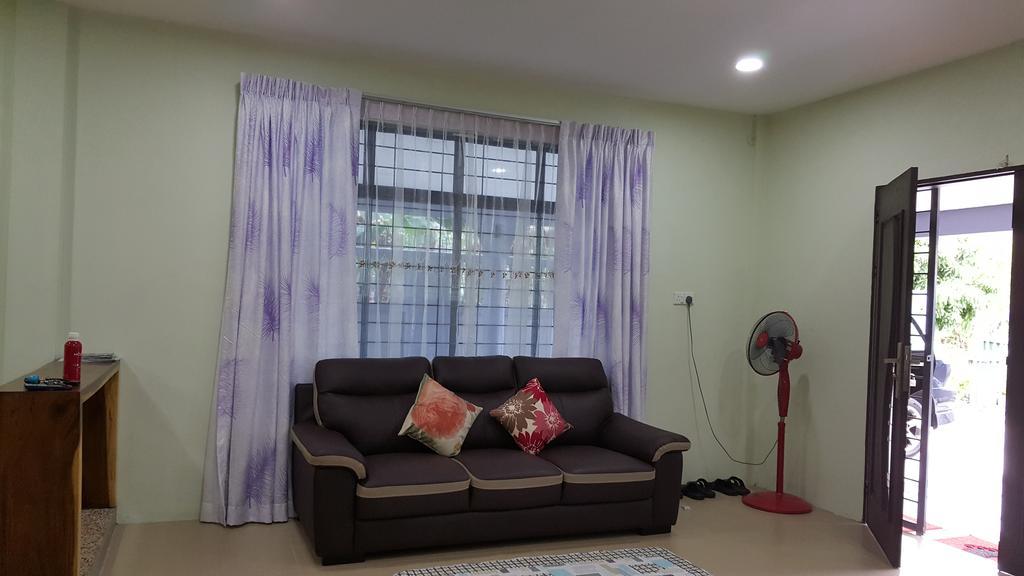 Villa Ellis Lot 310 Kuching Exterior foto