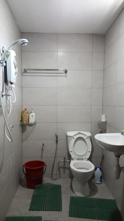 Villa Ellis Lot 310 Kuching Exterior foto